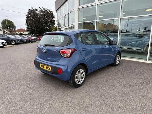 Used Hyundai i10 2017 for sale - 76125579: Photo 6