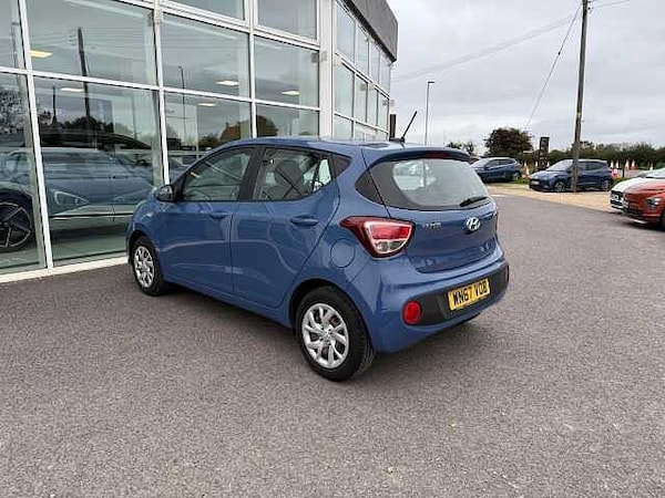 Used Hyundai i10 2017 for sale - 76125579: Photo 7