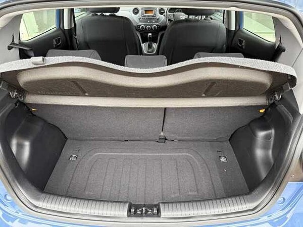 Used Hyundai i10 2017 for sale - 76125579: Photo 9