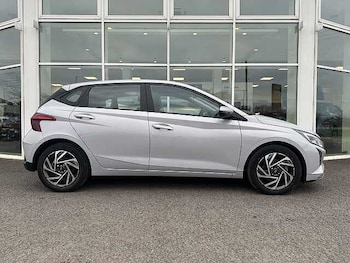 Used Hyundai i20 2024 for sale - 77011406: Photo