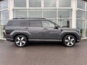 Used Hyundai Santa Fe 2025 for sale - 76955540: Photo