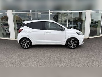 Used Hyundai i10 2024 for sale - 78294420: Photo