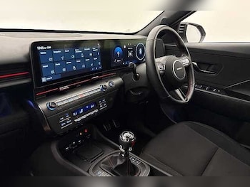 Used Hyundai KONA 2025 for sale - 77500700: Photo