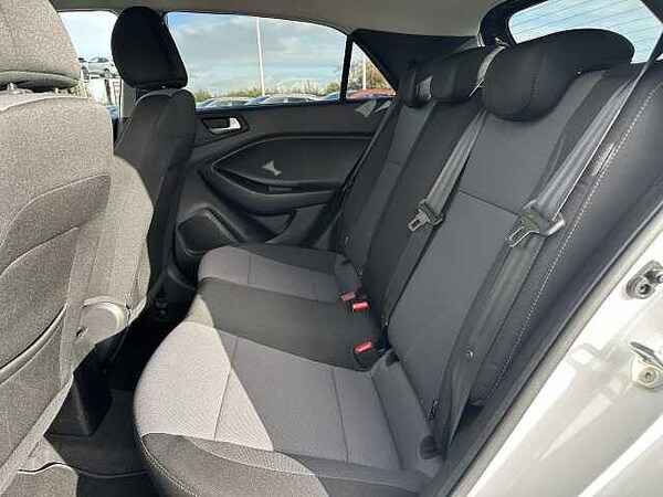 Used Hyundai i20 2019 for sale - 76262535: Photo 14