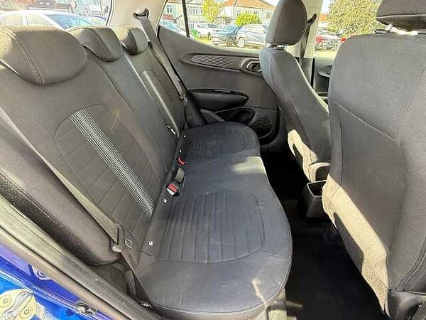 Used Hyundai i10 2021 for sale - 76113163: Photo 12