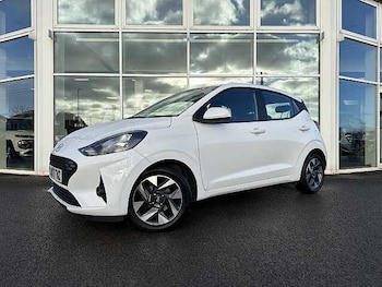 Used Hyundai i10 2023 for sale - 77093516: Photo