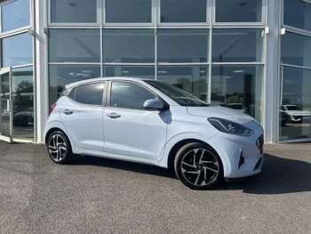 2020 (20) - 1.2 Premium 5 Door