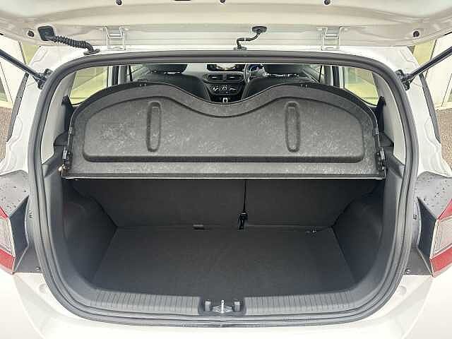 Used Hyundai i10 2024 for sale - 77068734: Photo 9