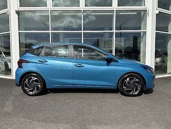 Used Hyundai i20 2023 for sale - 78075235: Photo