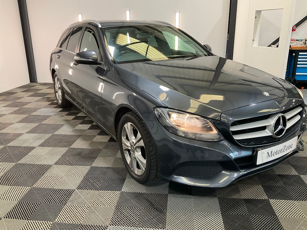 Used Mercedes-Benz C Class 2015 for sale - 76146333: Photo 2