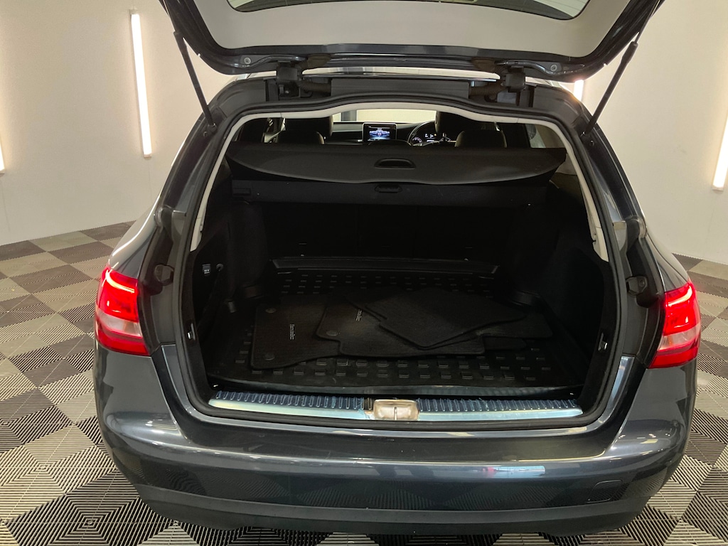 Used Mercedes-Benz C Class 2015 for sale - 76146333: Photo 23