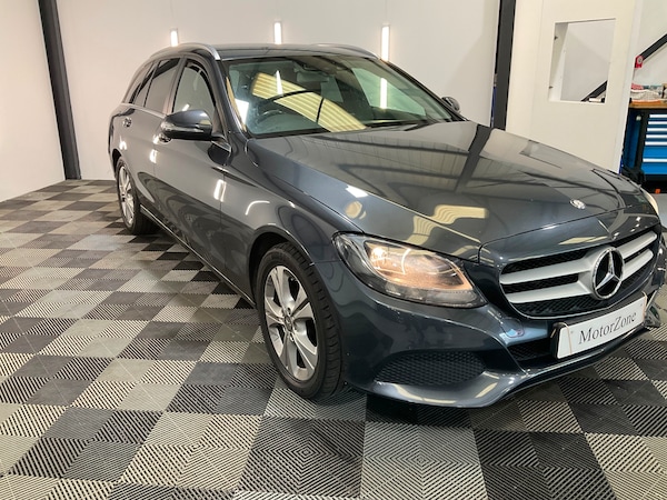 Used Mercedes-Benz C-Class 2015 for sale - 76146333: Photo 2
