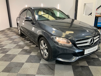 Used Mercedes-Benz C-Class 2015 for sale - 76146333: Photo 2