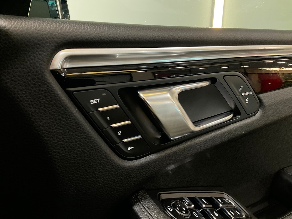 Used Porsche Macan 2016 for sale - 76847333: Photo 18