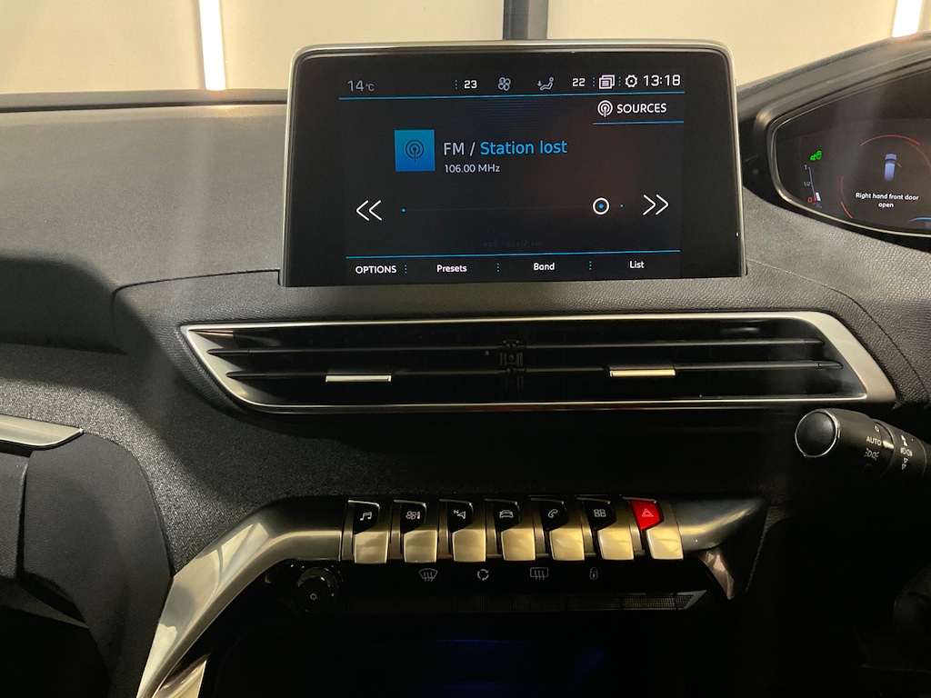 Used Peugeot 3008 2017 for sale - 76393794: Photo 11