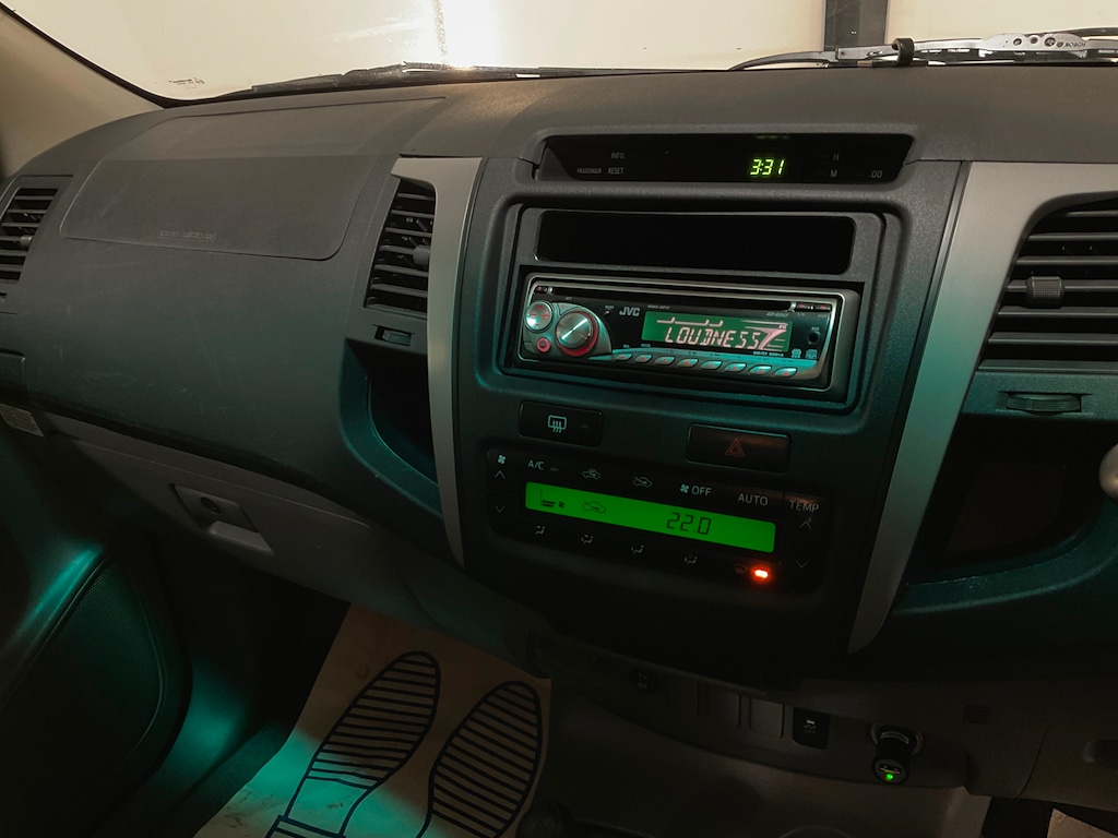 Used Toyota Hilux 2011 for sale - 76664621: Photo 11