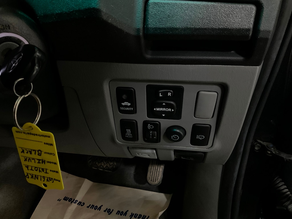 Used Toyota Hilux 2011 for sale - 76664621: Photo 12