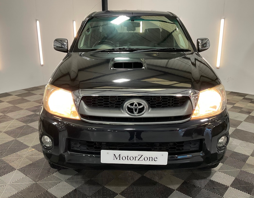 Used Toyota Hilux 2011 for sale - 76664621: Photo 2