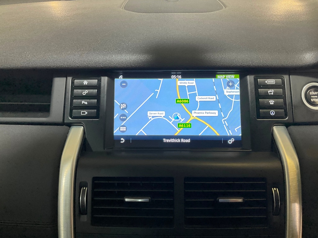 Used Land Rover Discovery Sport 2016 for sale - 76332370: Photo 16