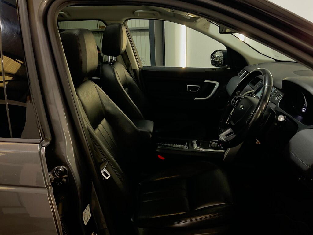 Used Land Rover Discovery Sport 2016 for sale - 76332370: Photo 24