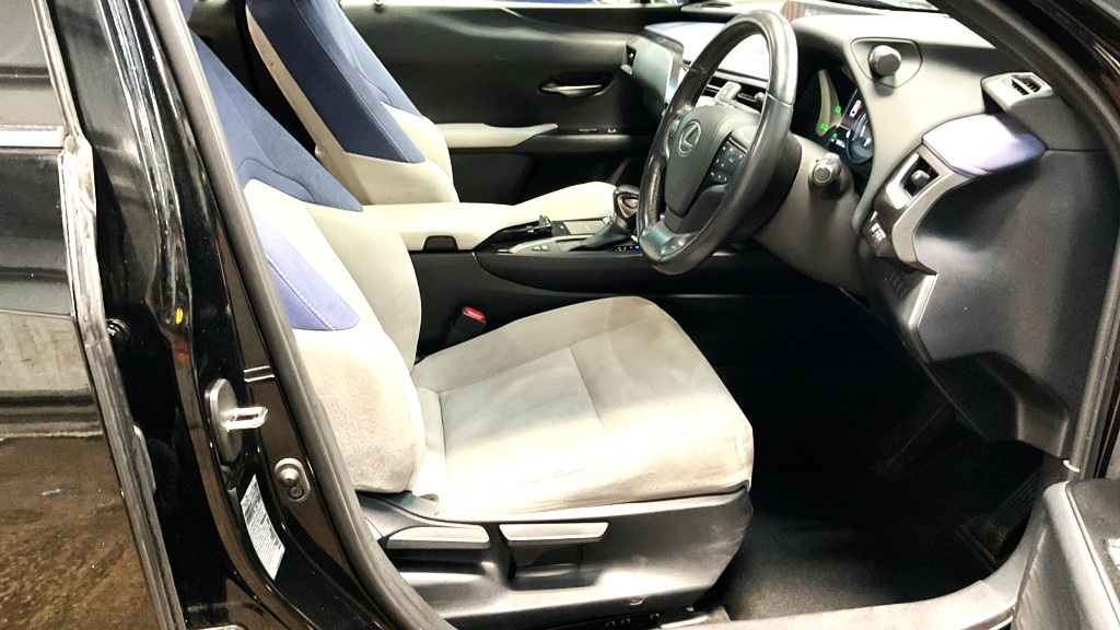 Used Lexus UX 2020 for sale - 77367324: Photo 5