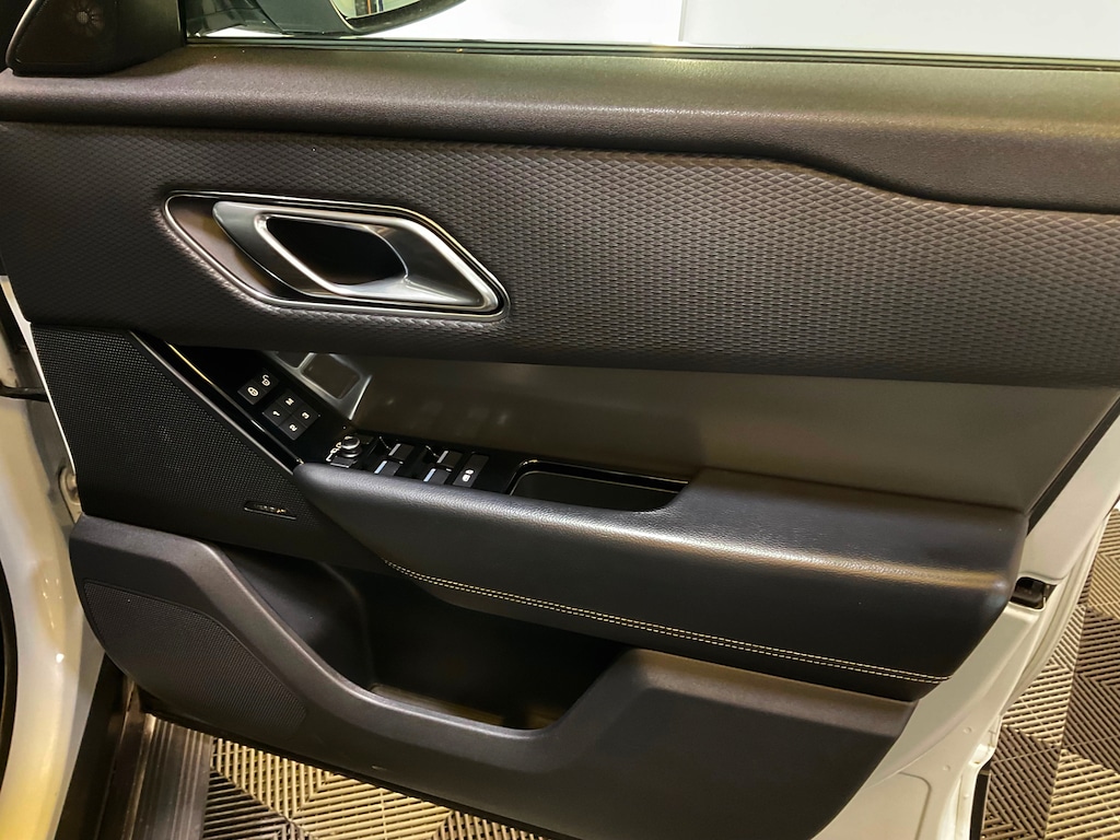 Used Land Rover Range Rover Velar 2017 for sale - 77894268: Photo 19