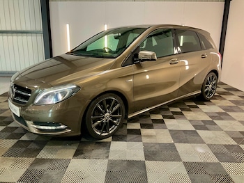 Used Mercedes-Benz B Class 2012 for sale - 76750242: Photo