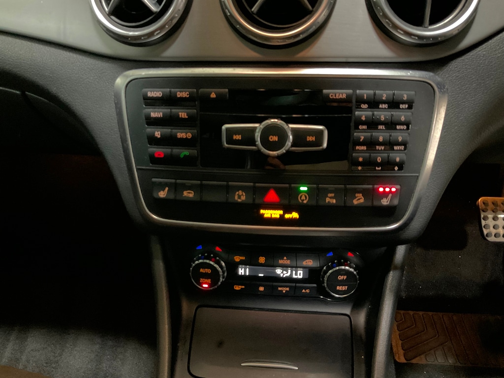 Used Mercedes-Benz GLA 2015 for sale - 76563946: Photo 14