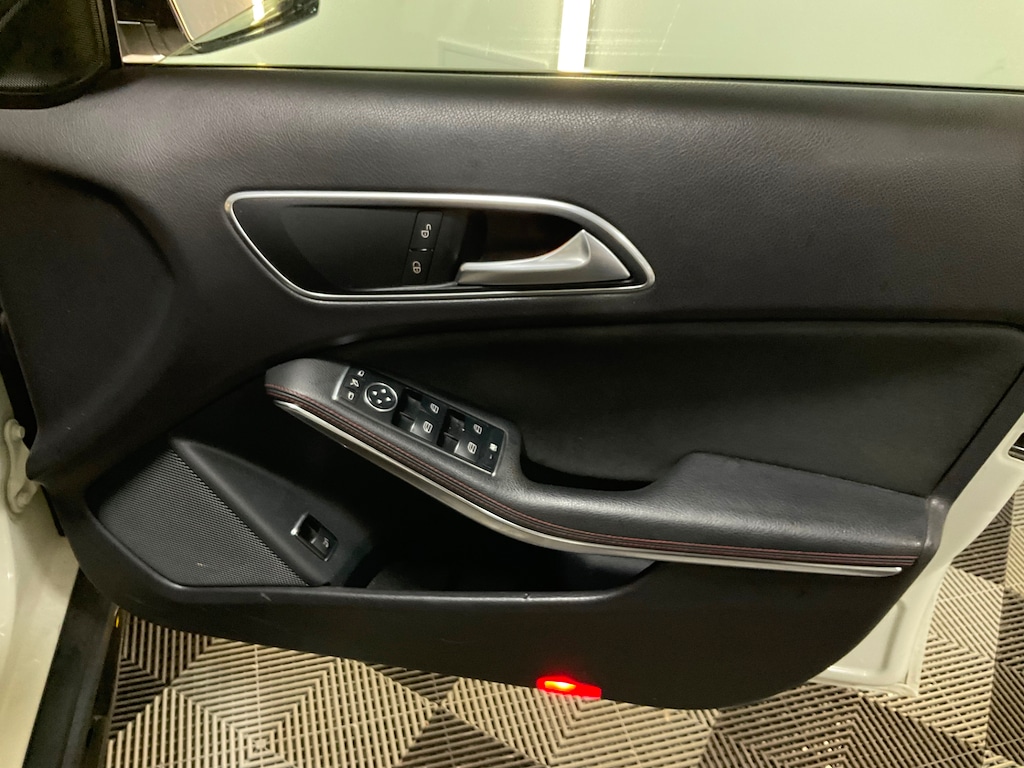 Used Mercedes-Benz GLA 2015 for sale - 76563946: Photo 21