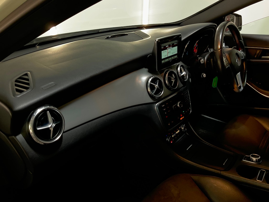 Used Mercedes-Benz GLA 2015 for sale - 76563946: Photo 9