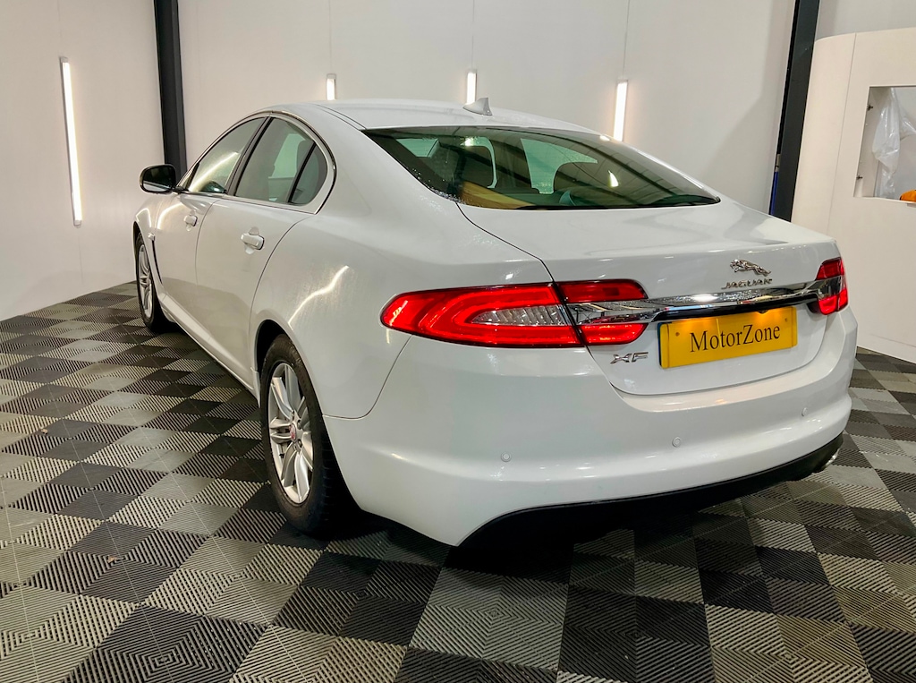 Used Jaguar XF 2015 for sale - 77619555: Photo 5
