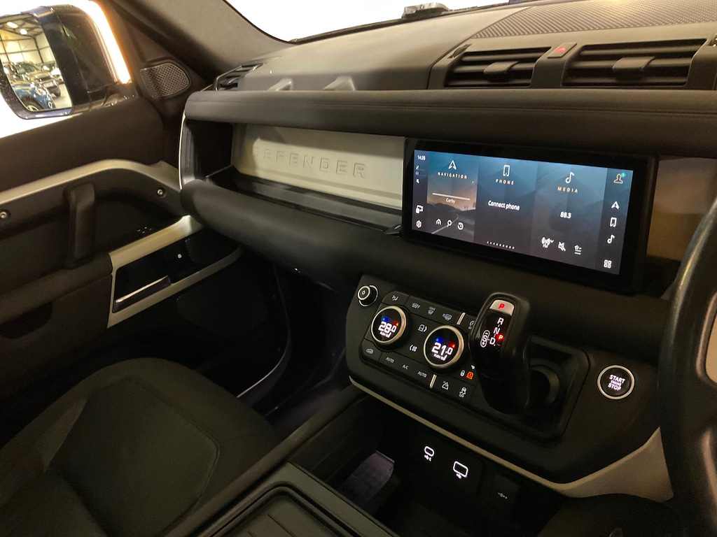 Used Land Rover Defender 2020 for sale - 78074721: Photo 19