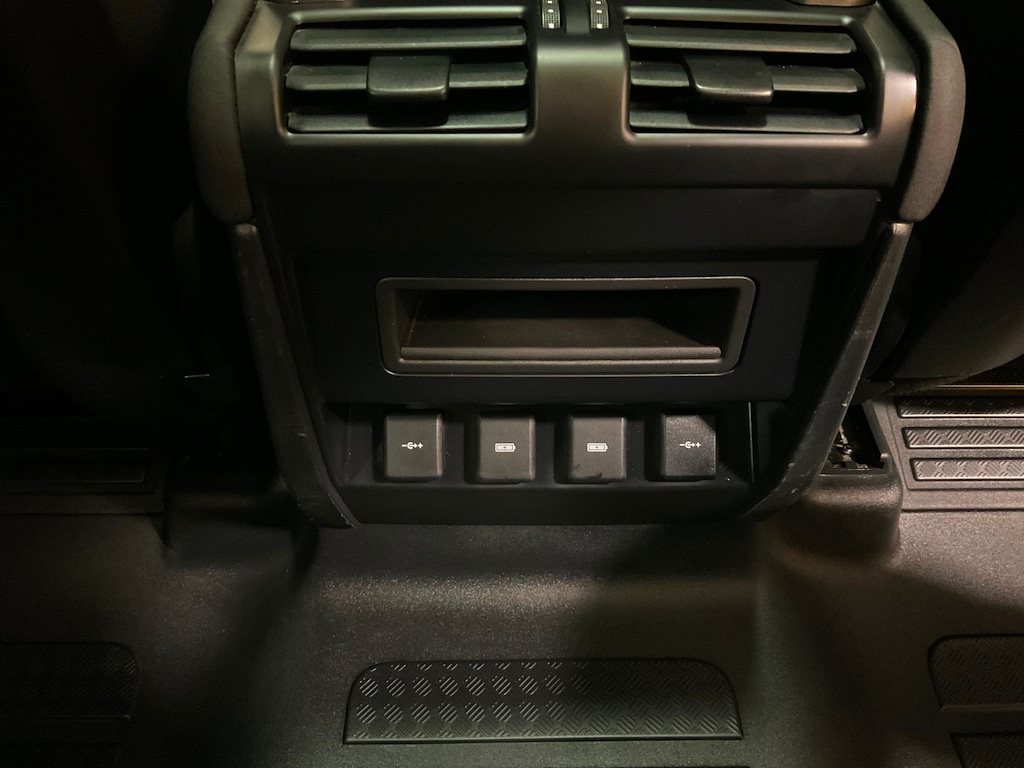 Used Land Rover Defender 2020 for sale - 78074721: Photo 24