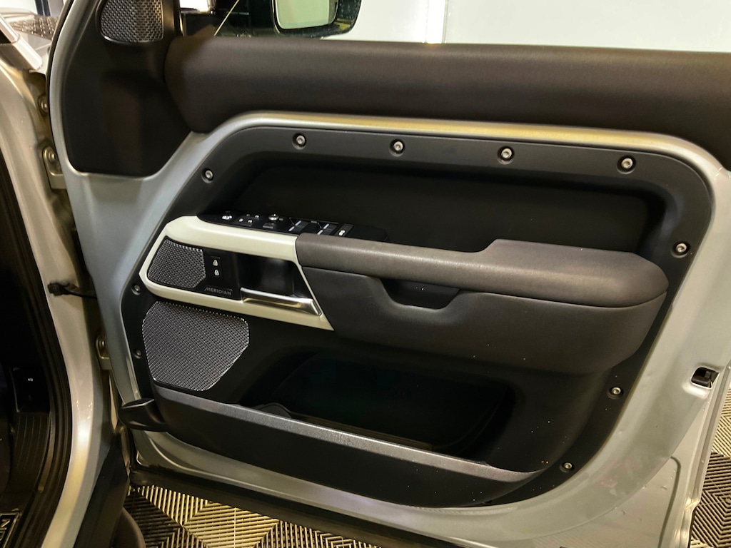 Used Land Rover Defender 2020 for sale - 78074721: Photo 27