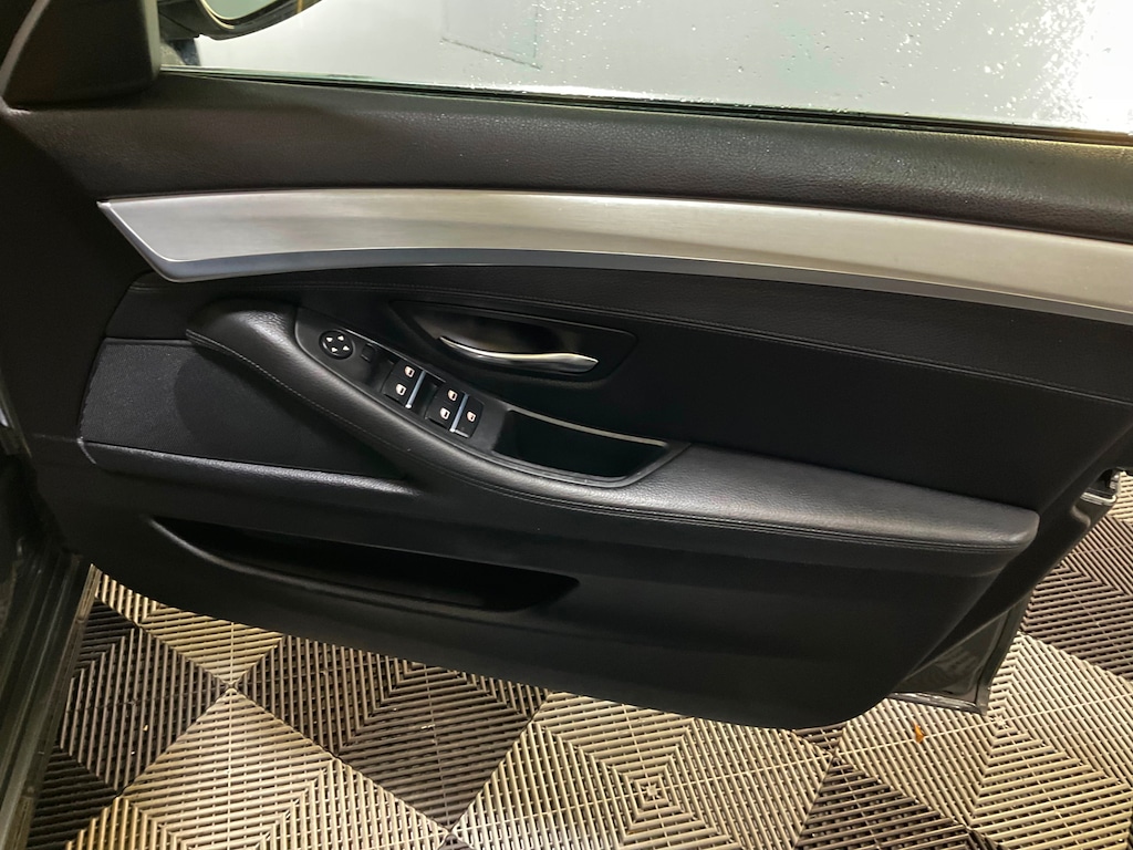 Used BMW 5 Series 2014 for sale - 77360854: Photo 26