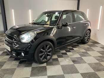 Used MINI Countryman 2015 for sale - 75917200: Photo