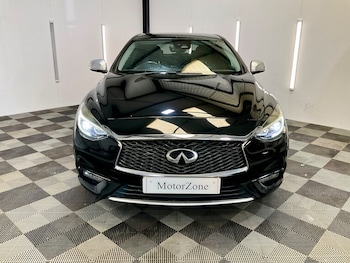 Used Infiniti Q30 2017 for sale - 79045132: Photo