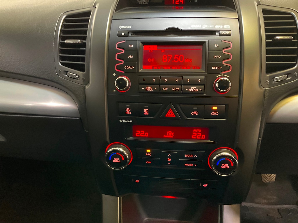 Used Kia Sorento 2011 for sale - 76244659: Photo 13