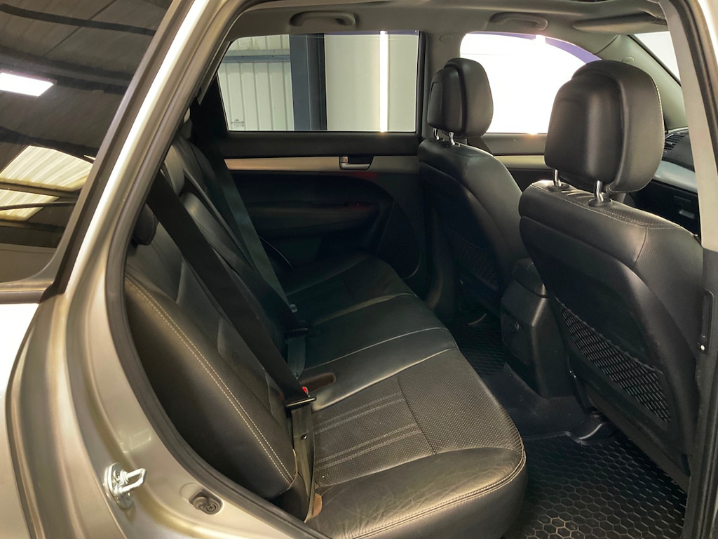 Used Kia Sorento 2011 for sale - 76244659: Photo 18