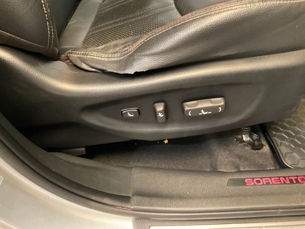 Used Kia Sorento 2011 for sale - 76244659: Photo 20