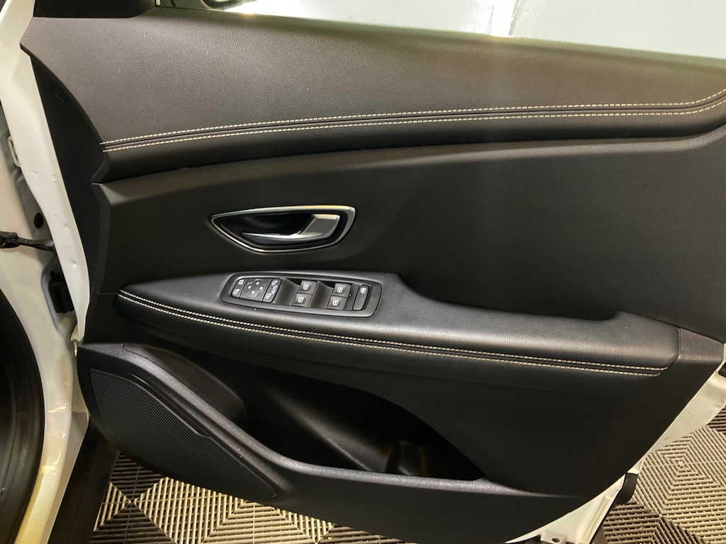 Used Renault Scenic 2018 for sale - 77771520: Photo 22