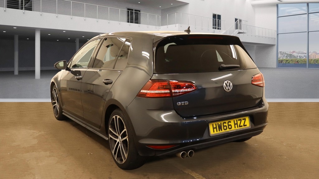 Used Volkswagen Golf 2016 for sale - 77160842: Photo 2