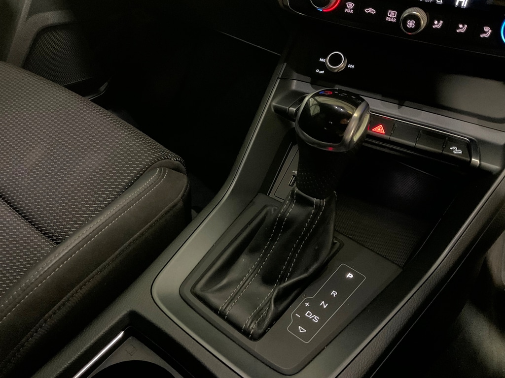 Used Audi Q3 2019 for sale - 76915330: Photo 12