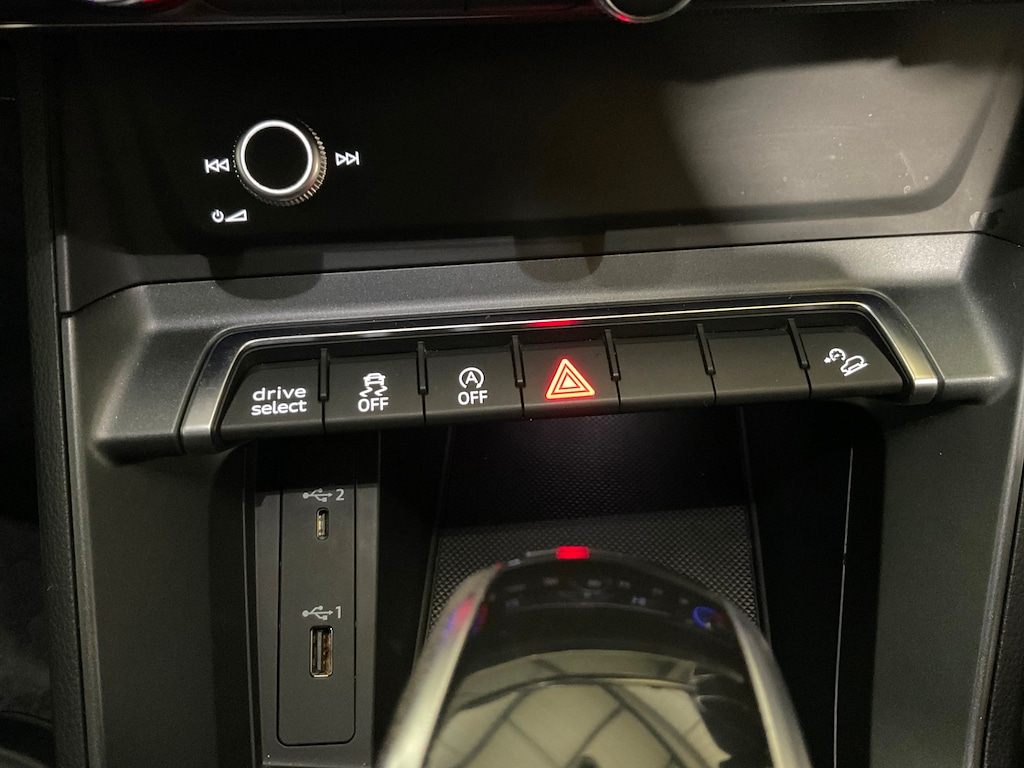 Used Audi Q3 2019 for sale - 76915330: Photo 14