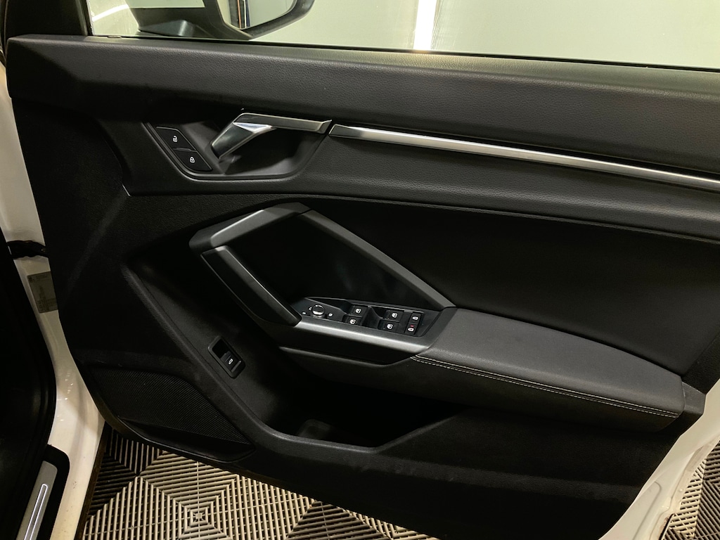 Used Audi Q3 2019 for sale - 76915330: Photo 18