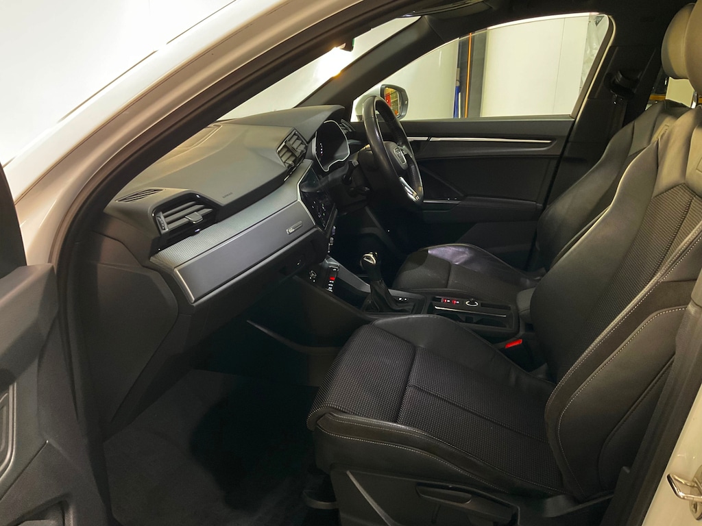 Used Audi Q3 2019 for sale - 76915330: Photo 9