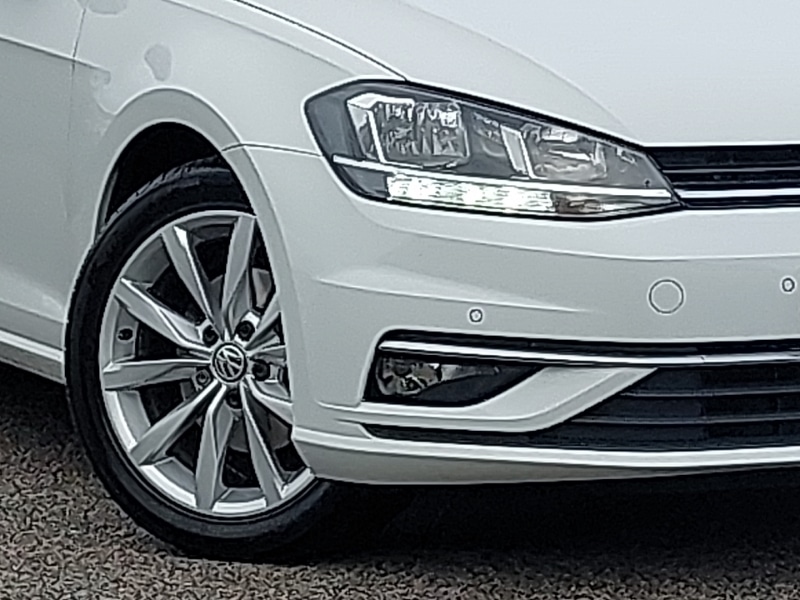 Used Volkswagen Golf 2018 for sale - 76383852: Photo 9