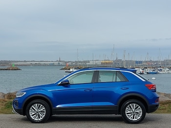 Used Volkswagen T-Roc 2023 for sale - 78369411: Photo
