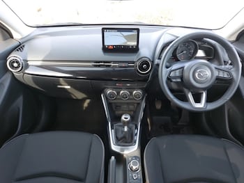 Used Mazda Mazda2 2024 for sale - 76108097: Photo