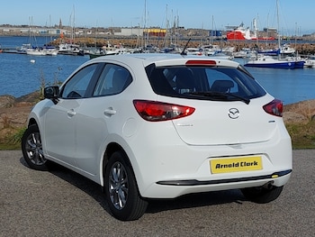 Used Mazda Mazda2 2024 for sale - 76108097: Photo